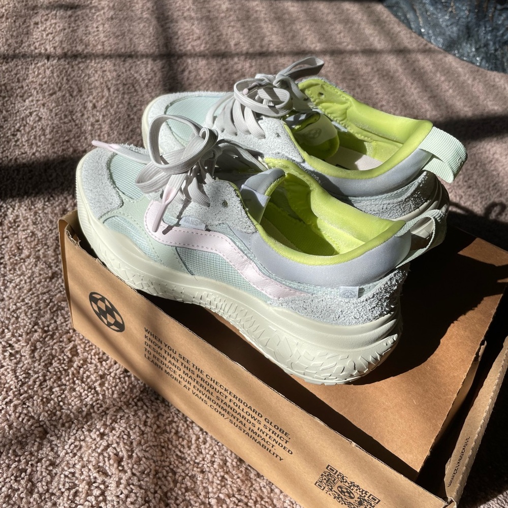 Vans ultra range neo vr3 sport women’s size 7.5